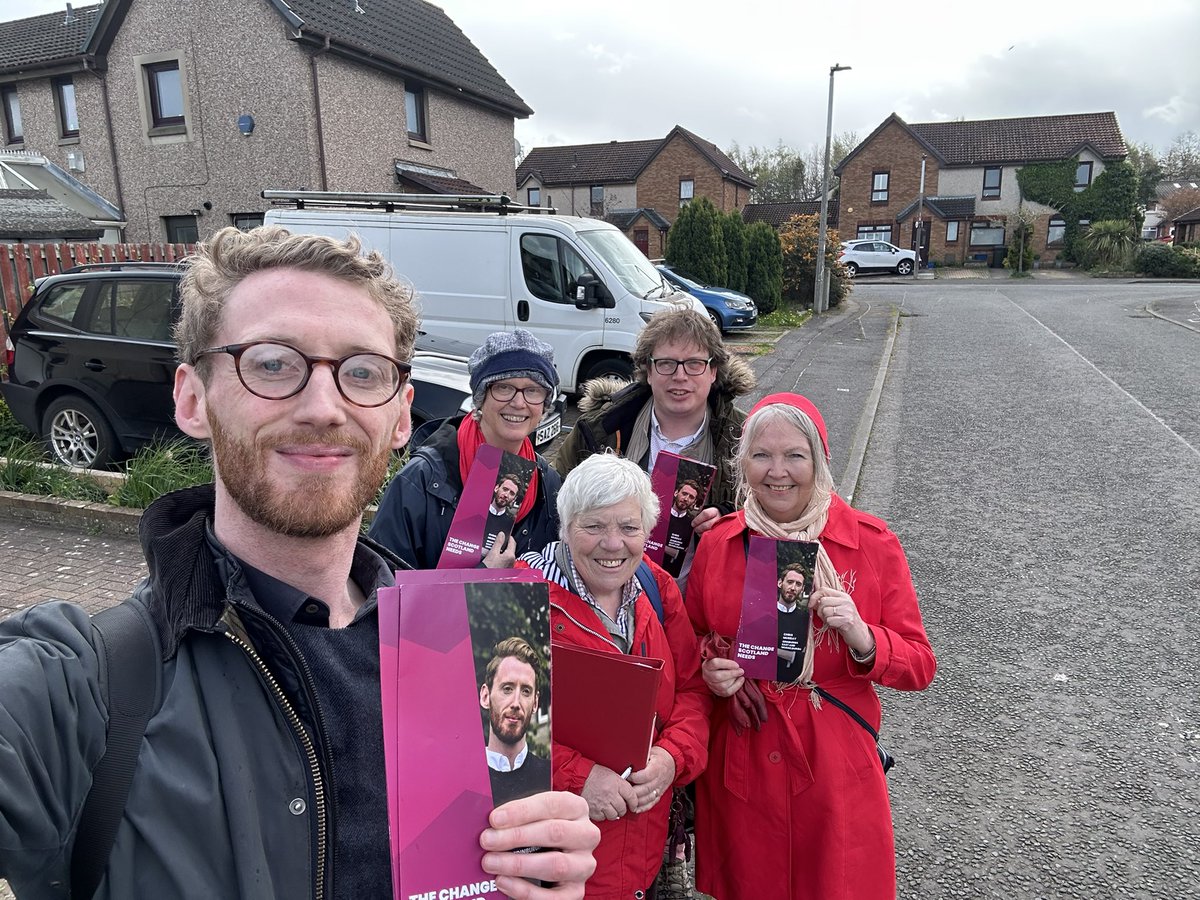 You have the most fascinating conversations when you knock on someone’s door and ask them what issues matter to them. I really appreciate everyone who takes the time to chat. This is us in the Jewel today. So many disappointed by the SNP and Tory gvts — and looking to Labour!