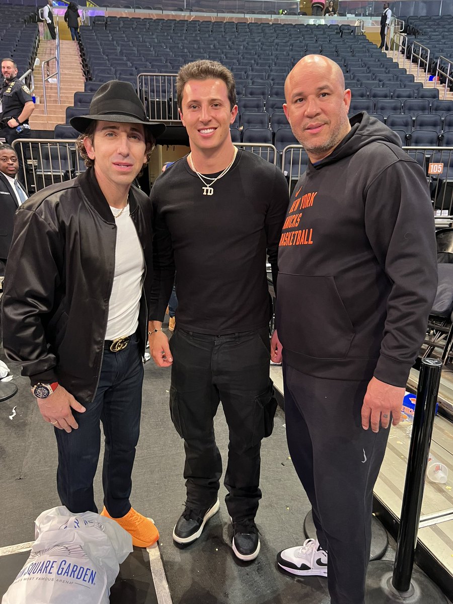 Big thanks to @nyknicks for the hospitality! Good to see my guy @tommydevito007 and @_SalemHigh_ Rick Brunson @SlyStalloneShop #Blessed