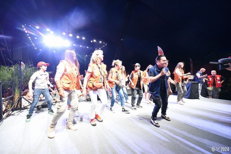 Flashmob de @JMGenereux pour le départ de la 33ème édition du Rallye Aïcha des Gazelles ! #JoinTheGazelles #Gazelles2024 #RAG24 #Motorsport #Autosport @VisitMonaco