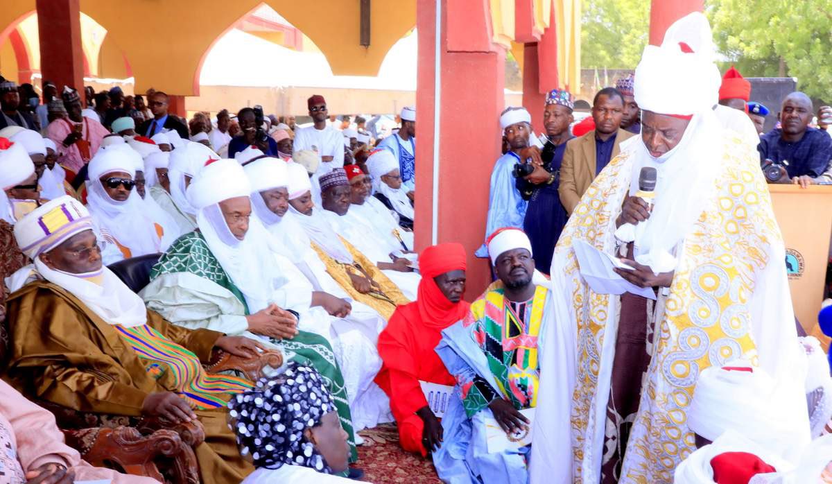 Today, I represented the Lamido Fombina (Adamawa), HRH (Dr) Lamido Muhammadu Barkindo, at the turbaning ceremony of six new traditional title holders at the Lamido's Palace in Yola. -AA