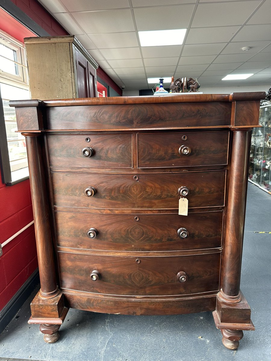 astraantiques's tweet image. This large Scottish chest of drawers is new in from unit 96. #traditionalfurniture #scotishfurniture #chestofdrawers #drawers #largedrawers #astraantiquescentre #hemswell #lincolnshire