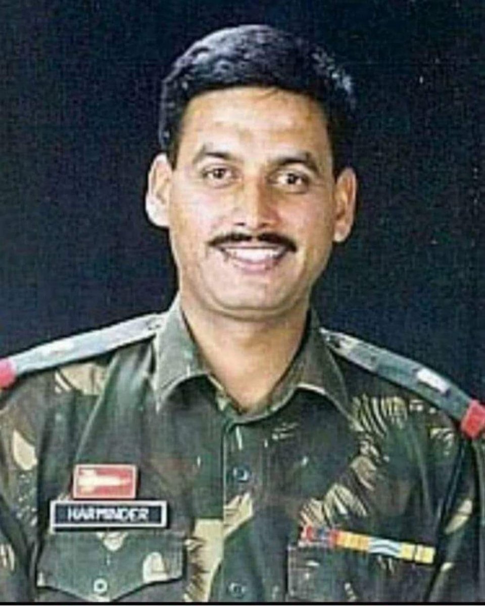 Paying tributes to major Harminder Pal Singh #18Grenadiers,|| S.C || on his Balidan diwas today.
  He gave his Sarvochya Balidan on this day in2002,fighting with militants  in Baramulla,hekilled 2 militants .But he was grievously injured & succumbed to his injuries 
#NationFirst