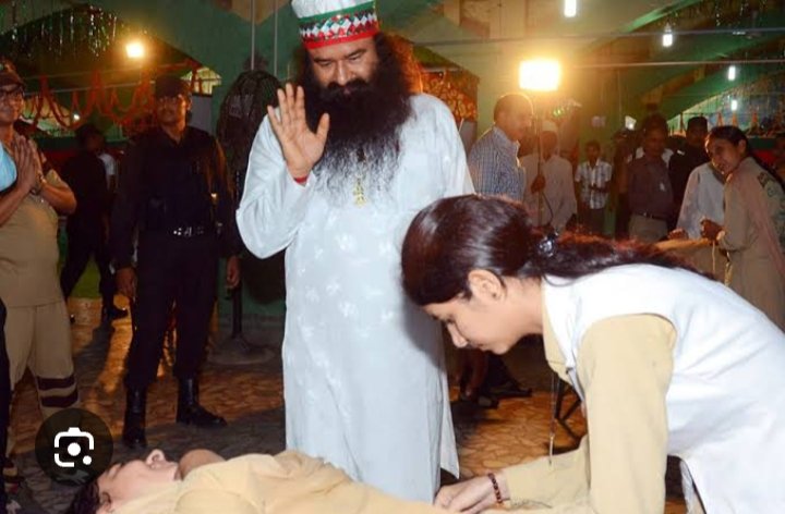 Dera Sacha Sauda always doing many great welfare works under the great guidance of Saint MSG one of it is #DonateBloodSaveLives under it in 2010 Dera Sacha Sauda set a world record donating 43,732 units of blood which is praisable #RealLifeHero
