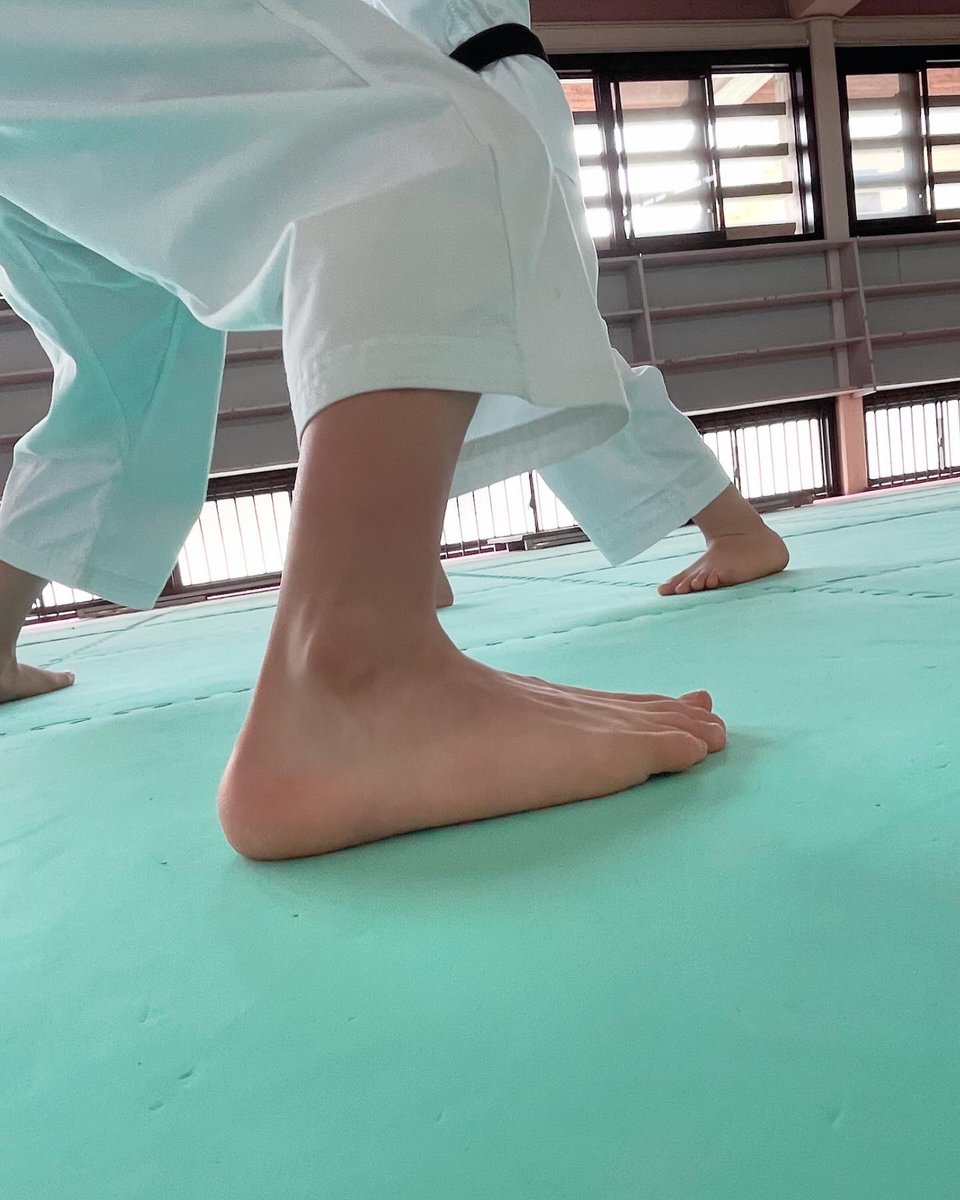 Solidus0211's tweet photo. 日曜日は香川県中学生少林寺拳法大会
が本部 錬成道場にて行われます。
今日は前日の詰めの演武修練でした

競技上の採点やルールばかりに気を
取られず、自分らしい演武をして
もらえれば何よりです😉

様々な楽しみを見つけて、
少林寺拳法LIFEをEnjoyして
くれる事を願っています☺️ https://t.co/TQbbWsJCm3