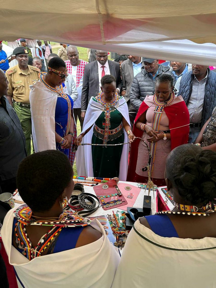 CS Gender, Culture, The Arts and Heritage, Aisha Jumwa, Kajiado County Women Representative, Leah Sankaire and other Stakeholders.

#UshangaKe 
#Nunuashangajengamama 
#economicempowerment 
#miradi
#Culture
#Heritage
#pastoralist 
#Kajiado