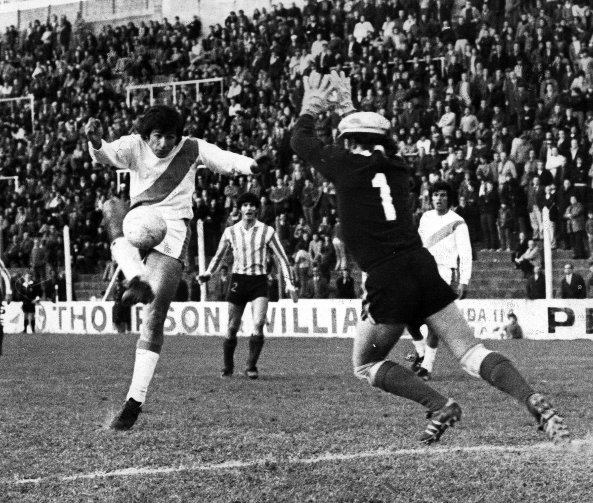 🗓️ Hoy cumpliría años Juan Alberto Taverna, ex jugador de #Banfield 🇳🇬 y quien posee un récord histórico en el fútbol argentino 🇦🇷: máximo goleador en un mismo partido con 7️⃣ tantos, en el 13-1 🆚 Puerto Comercial.

¡Siempre en nuestros corazones, Juanchi! 💚🙌🏼