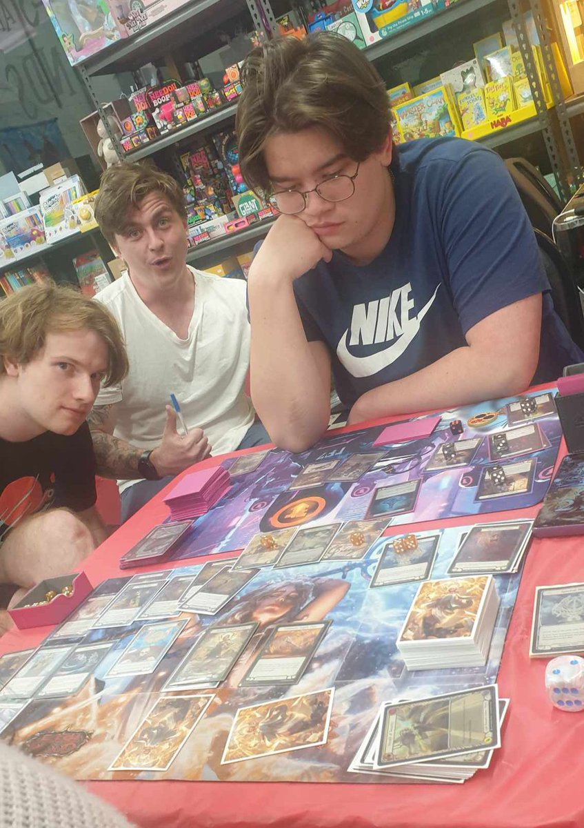 lethievan's tweet photo. Love facing prism in finals of pqand just not drawing anything good and then bam 7 auras on field.

2nd of a 32 player pro quest on Teklovossen

R1 Dorinthea W
R2 Victor W
R3 Arakni W
R4 Dash IE L
R5 Kano L

QF Dash IE W
SF Victor W
Finals Prism L https://t.co/pX2GUzlwPc