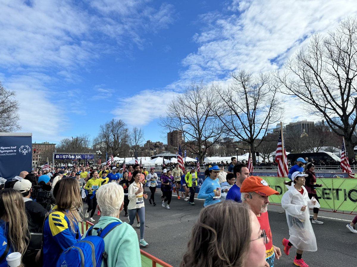 JournalistErinP's tweet photo. So much fun covering the #Boston 5k this morning! https://t.co/ZRdA2v4pgE