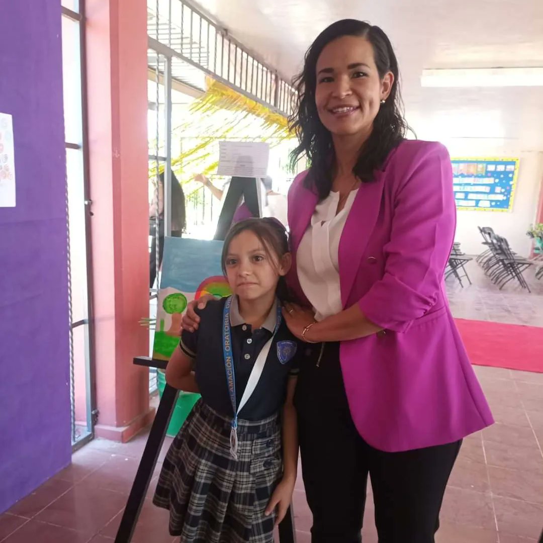 csacolegio's tweet photo. Participación en los Eventos Artísticos y Culturales de Educación Primaria, etapa interzona de la Jefatura del Sector III, Mariana ,Ma. Paula, y Nyah. Extendemos nuestra felicitación a los padres de familia y a nuestra Supervisora zona XIX Mtra. Ana Patricia Encinas Islas. https://t.co/oALRuOYS0K