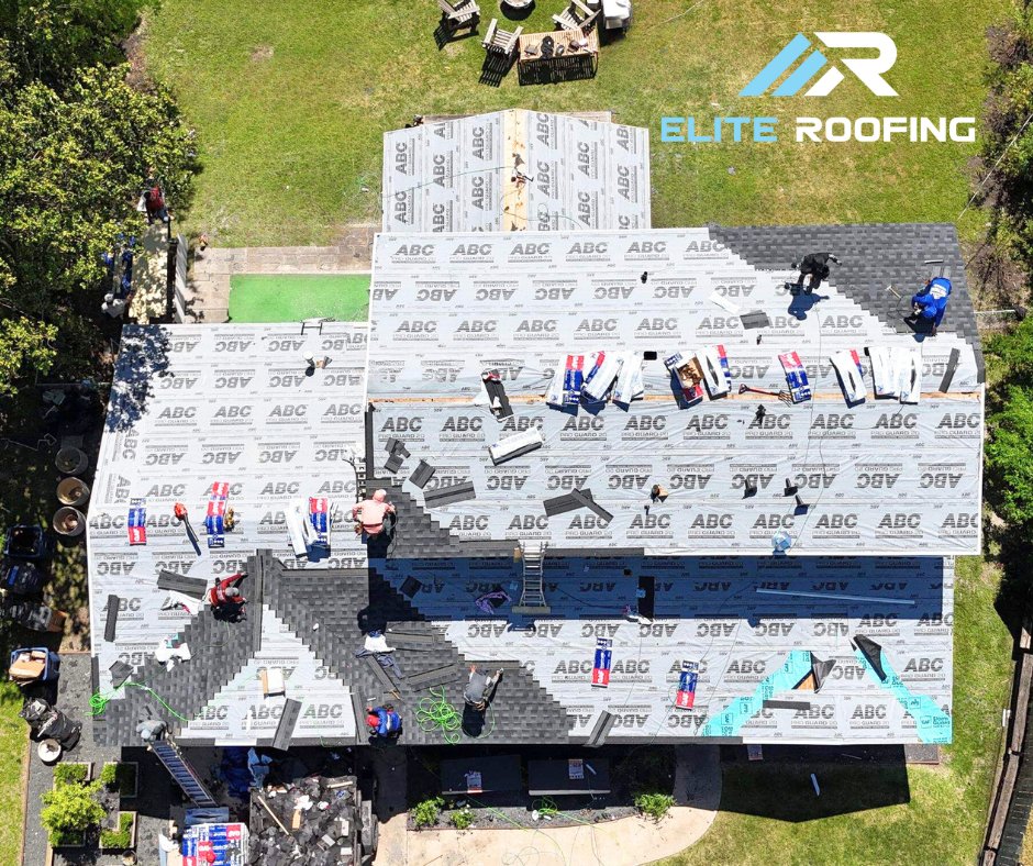 Experience the best with Build Days in Austin, TX! Elite Roofing ensures homeowners get the protection they deserve with fast and reliable service. Join us today! 💙🏠 #AustinTX #RoofReplacement #BuildDay #GAF #EliteRoofing #LocalRoofing #5StarReviews