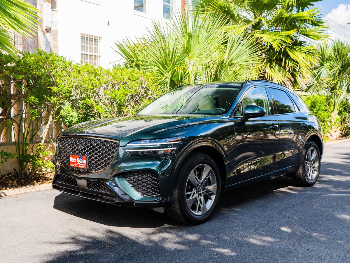GenesisHRL's tweet photo. Drive the difference with the GV70. With #GenesisOfHarlingen, luxury is within reach. Precision is in every detail. Start your adventure now by dialing 956-625-0151 or by visiting our website. https://t.co/ZaazDKpatf

#DaleGas Vehicle Pictured: 2022 #GenesisGV70. #vackarstadium https://t.co/GCOWM3seAK