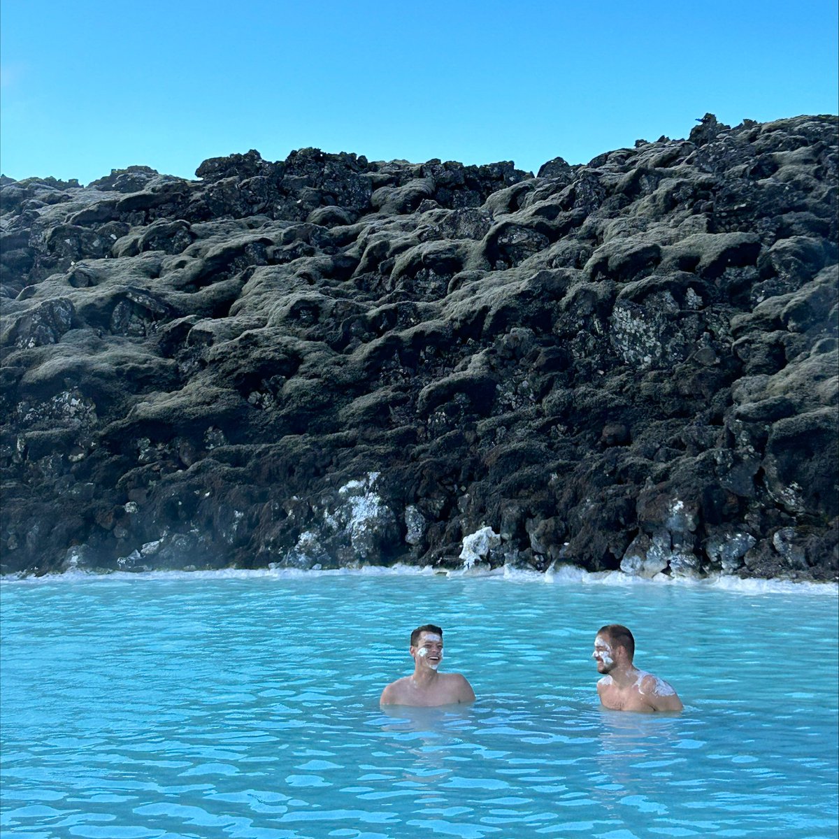 In all we do, our focus is on creating memories centered around wellbeing. It's the unforgettable moments that count. 🩵 Can't wait for you to make some memories on your next visit! #BlueLagoonIceland #Iceland