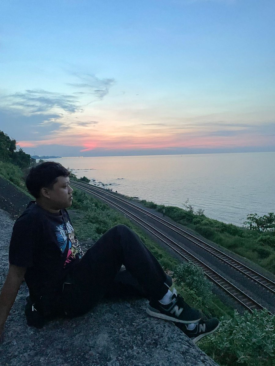 Aku adalah madesu, masa depan suamimu <a href="/SandraDewi88/">Sandra Dewi</a>