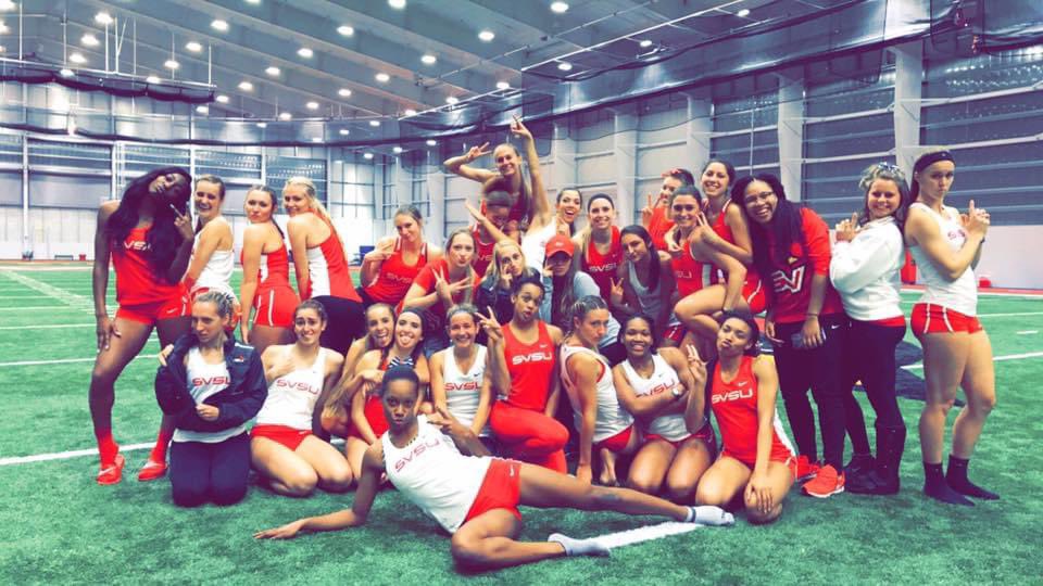 ______sam_'s tweet photo. If you look closely at this picture you’ll see buns, spandex, &amp; full length leggings. Each a choice for the athlete wearing it. https://t.co/6k6ORXKF66