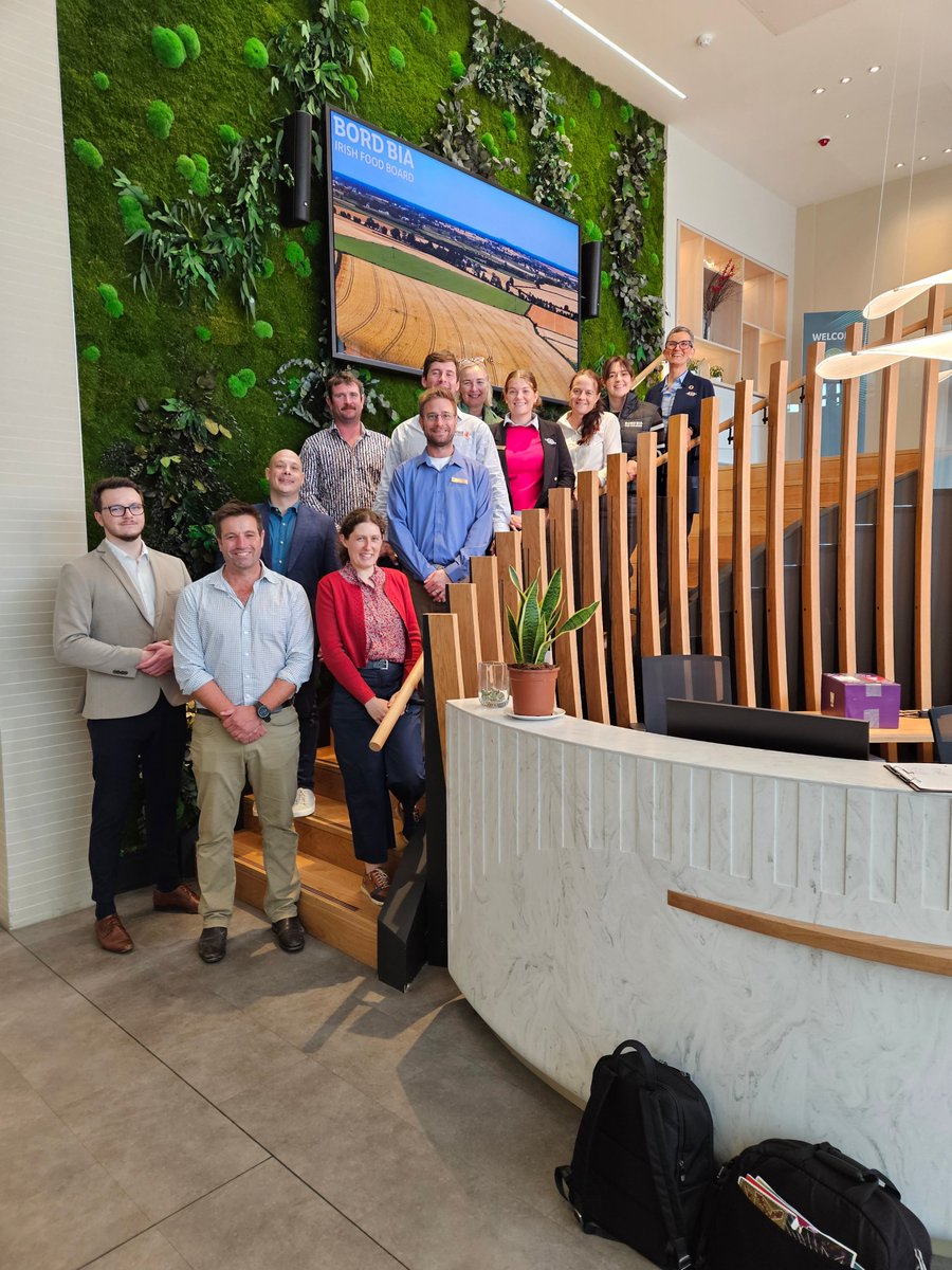 NuffieldIreland's tweet photo. Delighted this week to host @NuffieldInt Scholars from 🇦🇺🇳🇿🇺🇸🇧🇷🇬🇧and 🇮🇪 on last of #GlobalFocusProgramme 6 weeks to learn about agriculture around the world.
Visited #Stormont, farmers North and South, researchers, meat processors, @agriculture_ie and @Bordbia. Safe home, all! https://t.co/0KXnVkYTmY