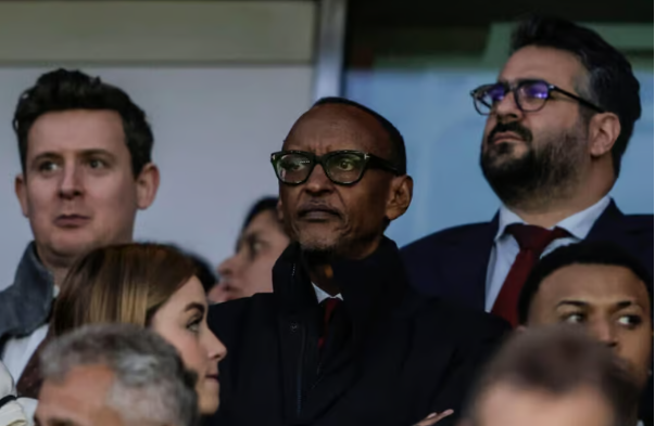 DID YOU KNOW? 💡 Kehadiran presiden Rwanda, Paul Kagame di Emirates stadium menyaksikan laga Arsenal vs Bayern Munich menjadi buah bibir. Sebelum laga itu, Kagame sendiri melakukan pertemuan bilateral dgn PM Inggris, Rishi Sunak. 👀
