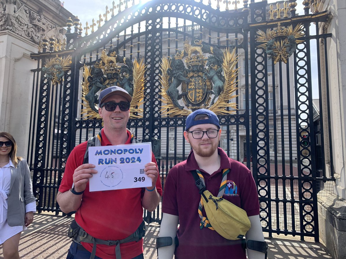 3rdBookhamSG's tweet photo. @monopoly_run #mr24xbox #team349 #BuckinghamPalace https://t.co/ssoFwi7v46