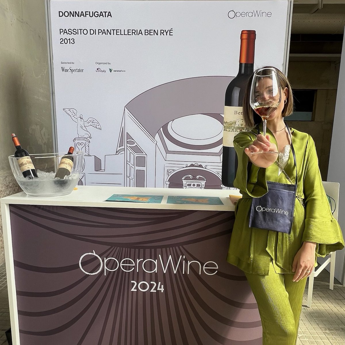 Ben Ryé 2013 among the “Best Italian wines”, selected for @OperaWine by @WineSpectator. José Rallo, Antonio Rallo and Gabriella Favara talked about the iconic Passito di Pantelleria to wine experts from all over the world.🍷 Discover more of BenRyé: bit.ly/DF_Ben-Rye