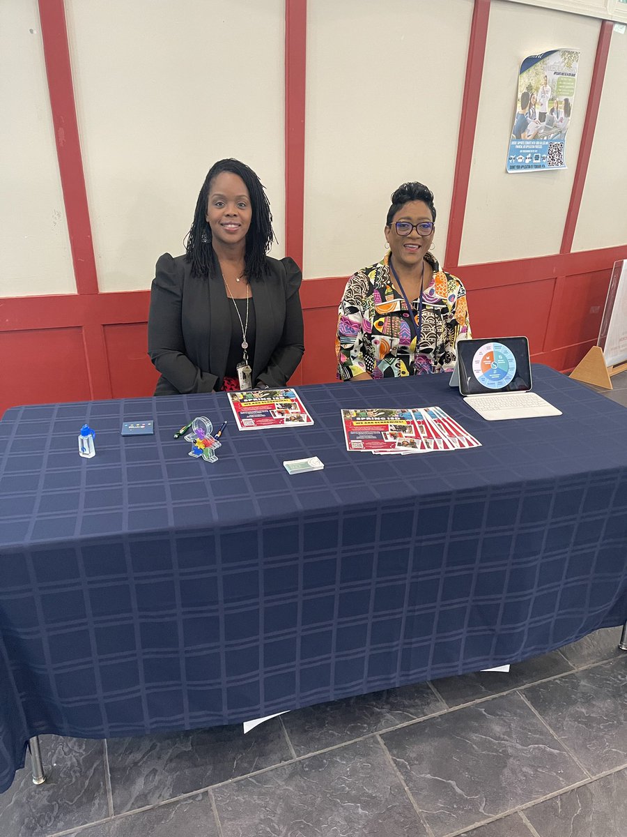 Our Aspiring Leaders Academy are representing at the job fair today for Leadership! #AspiringLeaders #AspiringPrincipals #MrsRiles #MrsLeblanc @SpringISD @MajorElementary @NCESNavigators #leadershipmatters #leadershipdevelopment