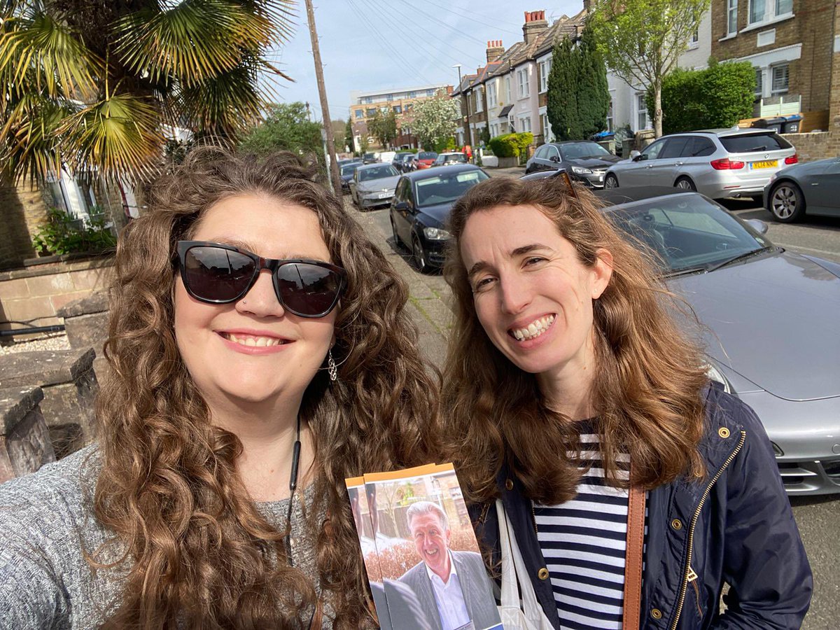 A lovely day to speak to residents in The Apostles. Thanks to Veggieberg for the coffees to fuel us through the morning and to Phillipa’s Kitchen for the delicious muffins #RaynesPark 😁
