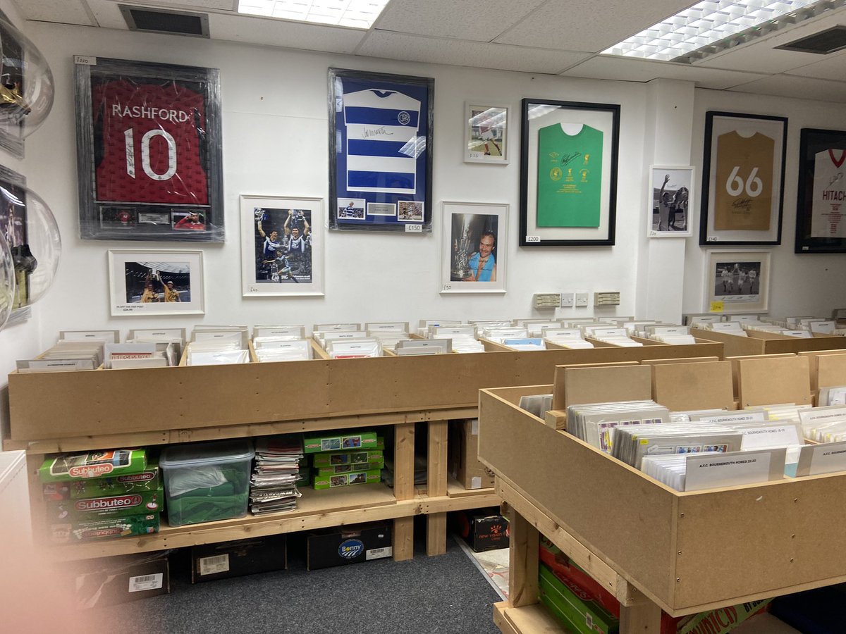 Just been to the excellent Football Memorabilia <a href="/InOffTheFarPost/">Paul Orchard</a> shop near AFC Bournemouth Stadium