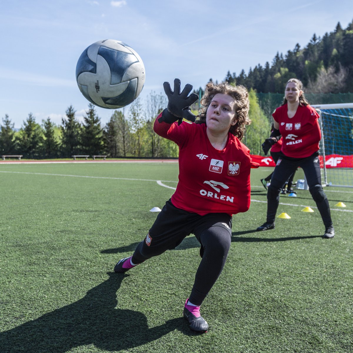 Skupione na jednym celu 🇨🇴 🔜 ampfutbolowe Mistrzostwa Świata kobiet 📸 Cyfrasport #AmpFutbolJestPięky @GrupaORLEN @TeamORLEN Fundacja 4F Pomaga @SPORT_GOV_PL