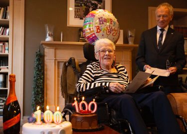 RIP — Tenacious journalist Joan Hollobon helped make medical stories front-page news. By @picardonhealth via @globeandmail #journalism #scicomm #cdnhealth theglobeandmail.com/canada/article…