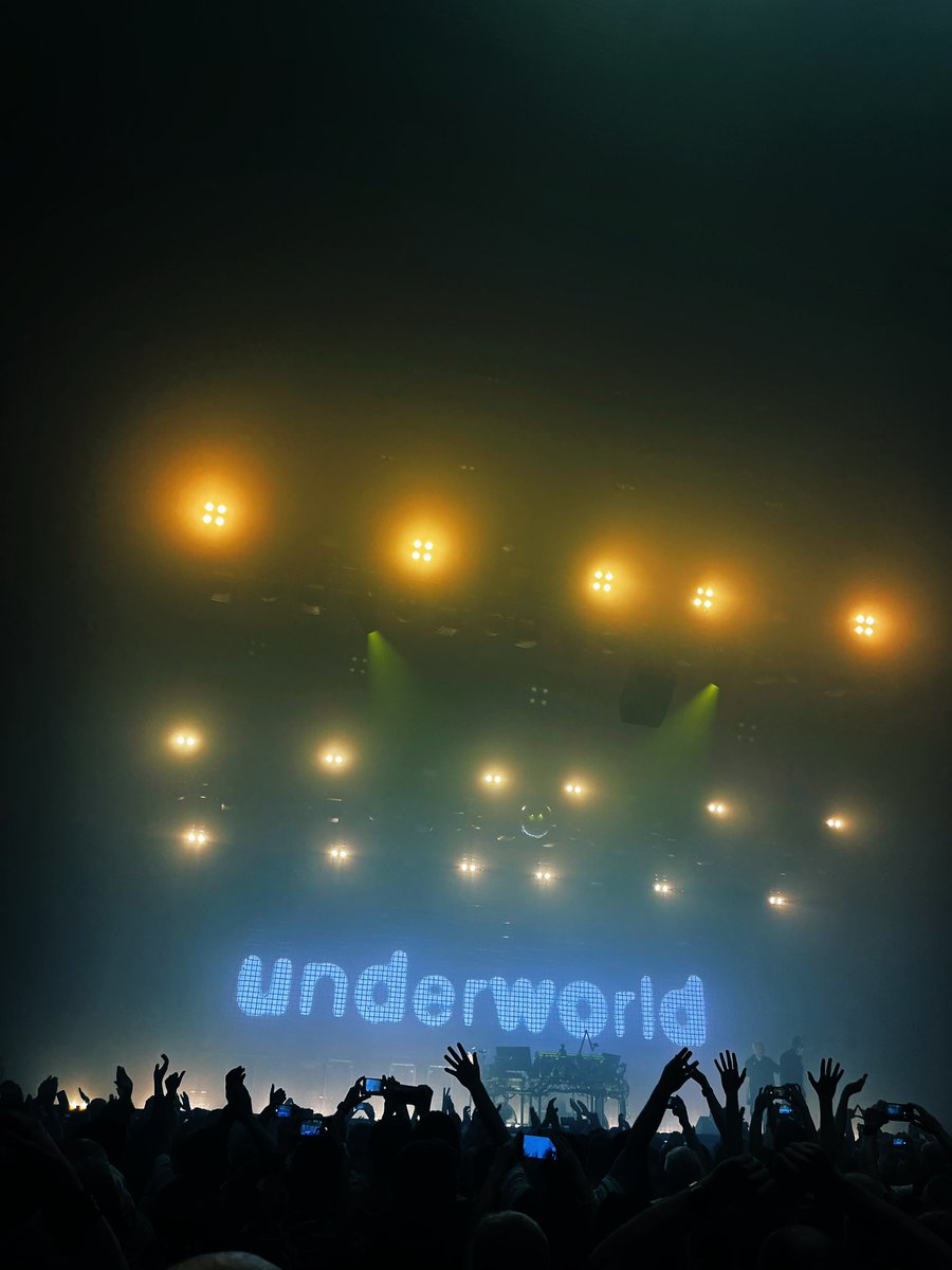 matt_cork's tweet photo. A few from the incredible @underworldlive live at @factoryintl night 1… 🪩🙏
#underworld #livemusic #fenviolet #manchester #ricksmith #karlhyde https://t.co/yIuJDeI1F7