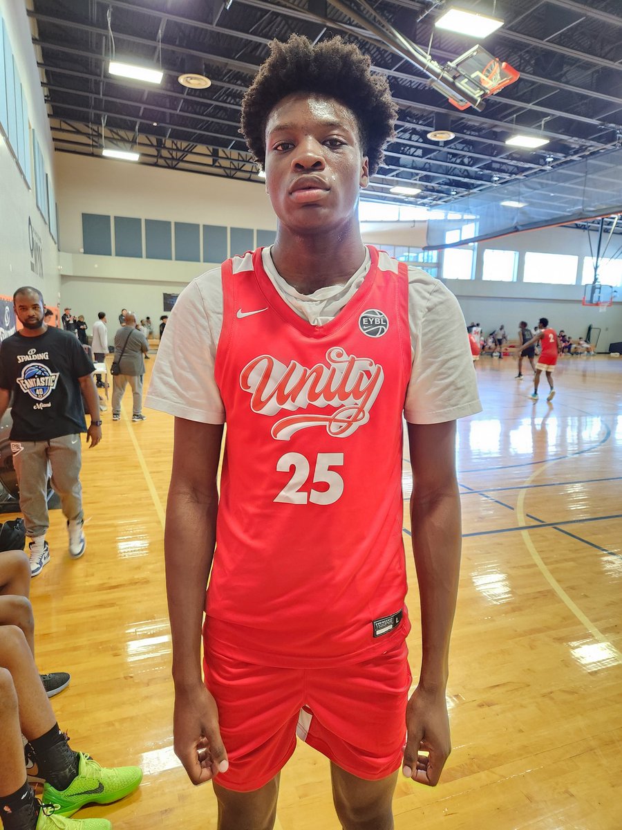 2024 @thefantastic40 presented by @FCPPangos & @Spalding Notes. Really like the upside of 6-11 2026 Paul Osauryi (Canyon International Academy/Phoenix AZ). Toronto Canada big man is long, strong & physical & plays hard & both ends of floor. Must track 2026 center @FrankieBur