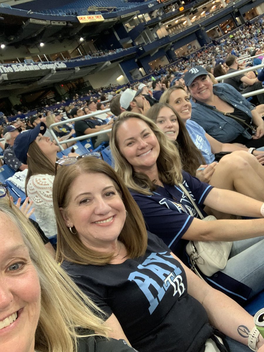 #RaysUp #LittleLeague
Land O’Lakes moms’ night out at the Trop - great night! <a href="/RaysBaseball/">Tampa Bay Rays</a>