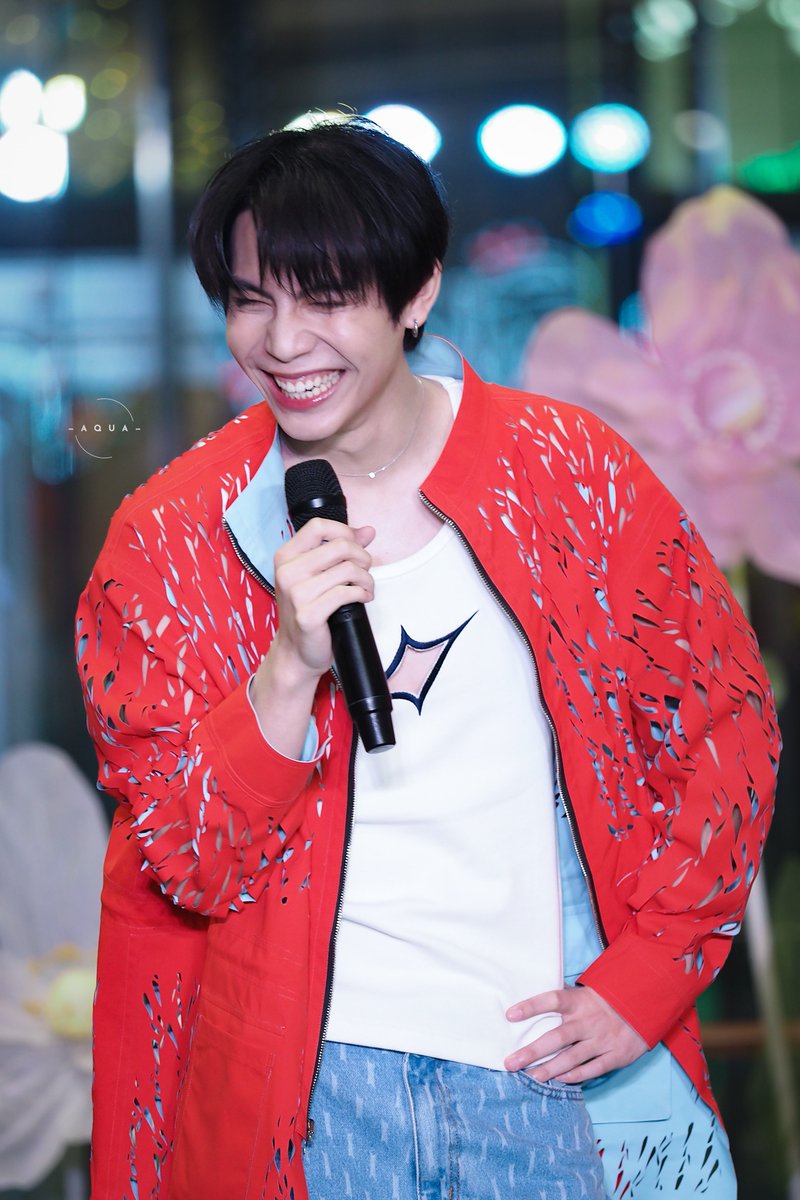 Aqua__J's tweet photo. - 😙 -

@Firstkpp

#พาเฟิร์สข้าวตังมาเดอะมอลล์
#Firstkanaphan #fotobyaqua https://t.co/wGHSN24Z5u