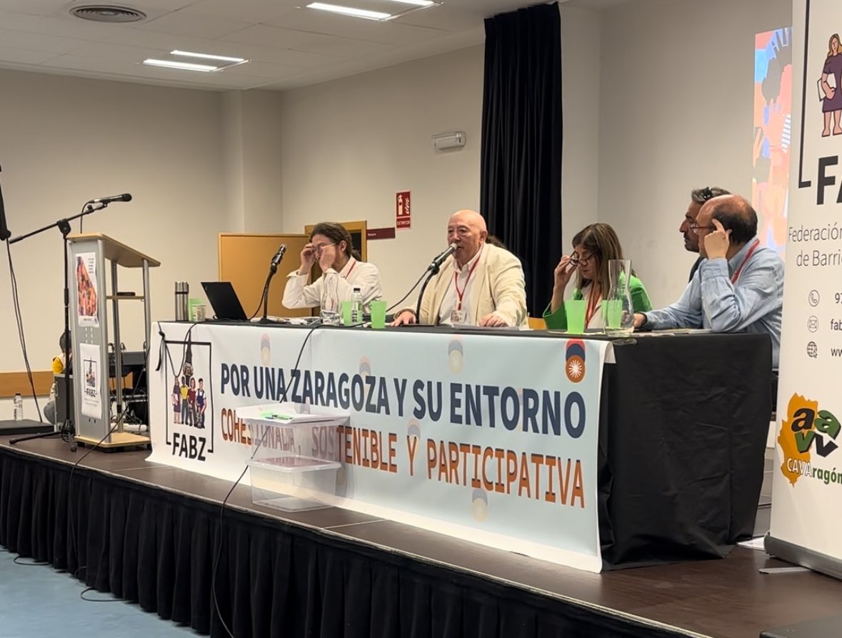 🏘️La @barrioszgz está viva, con el reto de canalizar la fuerza de la gente y de los barrios para hacer una ciudad más sostenible, justa y participativa. Enhorabuena al nuevo presidente, Arturo Sancho. Y gracias a Manolo Arnal y al secretariado saliente, por su gran dedicación