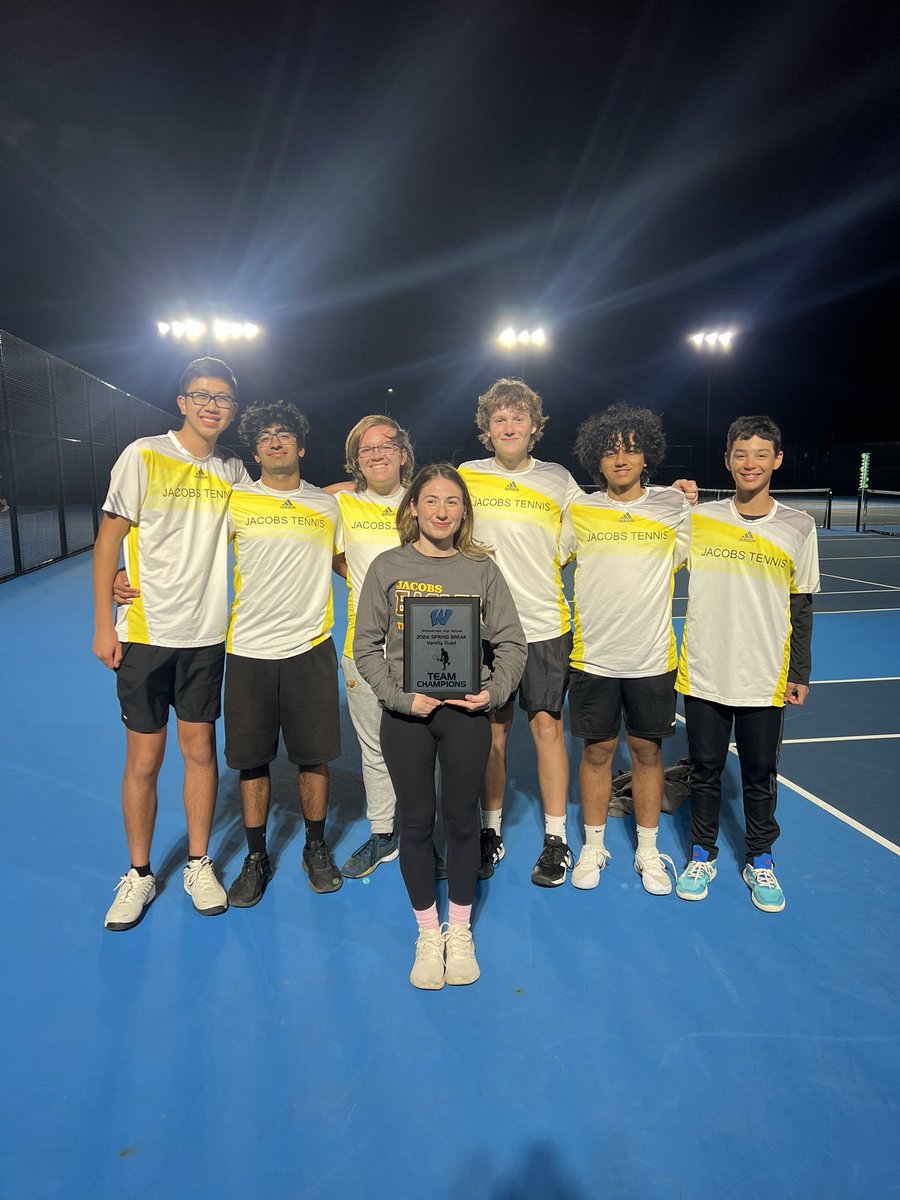 Willowbrook’s Under The Lights Quad - started windy but ended up being a great night for tennis. Congratulations goes out to Jacobs HS for winning the quad and taking first place. 🎾