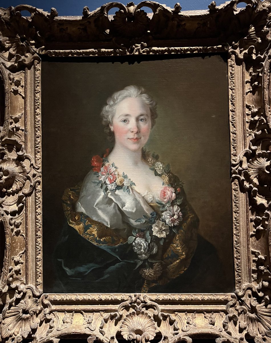 basaksendogan's tweet photo. Dün Musée des Beaux-Arts de Strasbourg’da gezerken Boğaziçi’ndeki canım hocama rastladım gibime geldi, çok mutlu oldum 🥰 İyi ki varsınız hocam! @MineEder 🌸💐🩷 https://t.co/y7039dx0IO