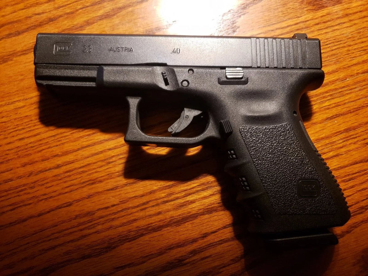 Parent arrested after Glock 23 handgun was found by a teacher inside an elementary school student's backpack in St. Louis yesterday morning. Handgun had a round in the chamber and 12 rounds in the magazine.