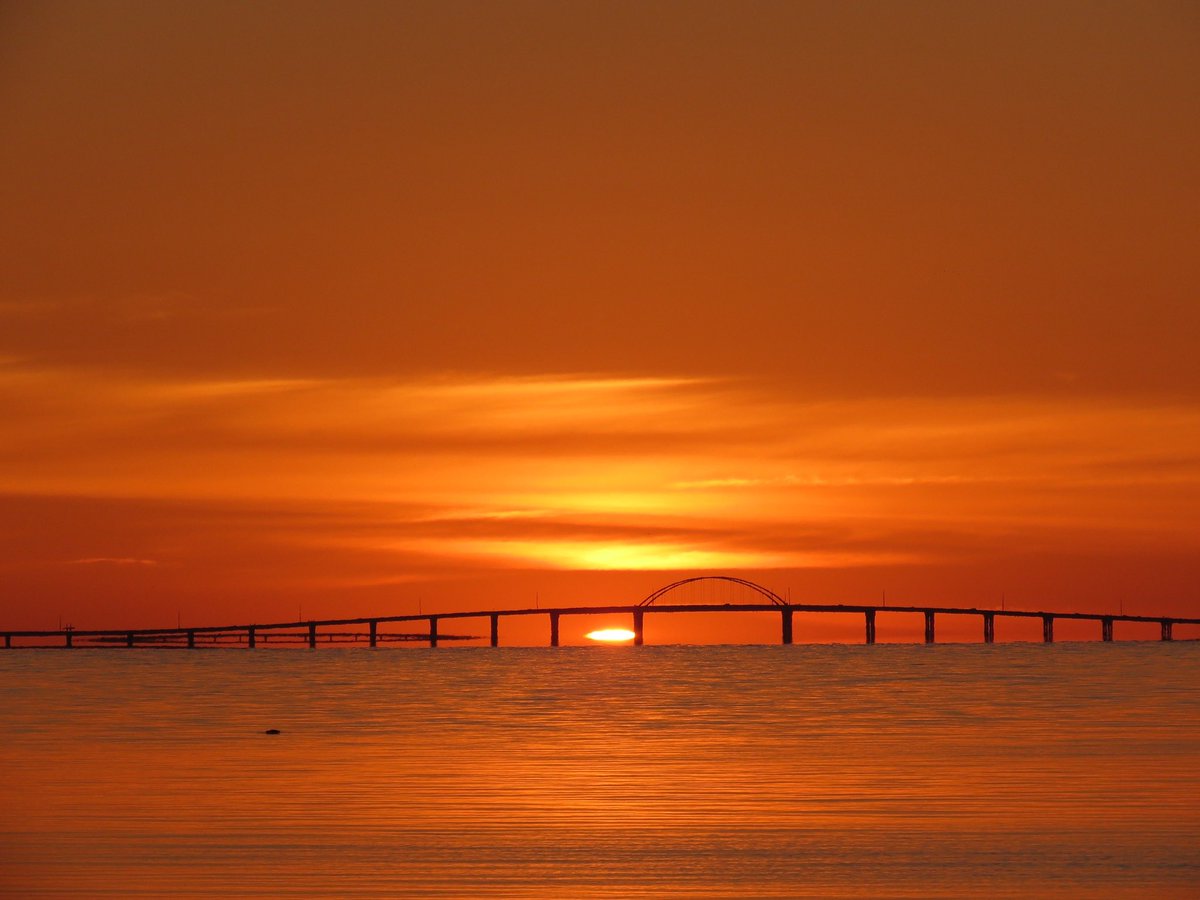 Stunning start from #Pensacola Bay 📸 H.Crenshaw @spann @weartv @VisitPensacola