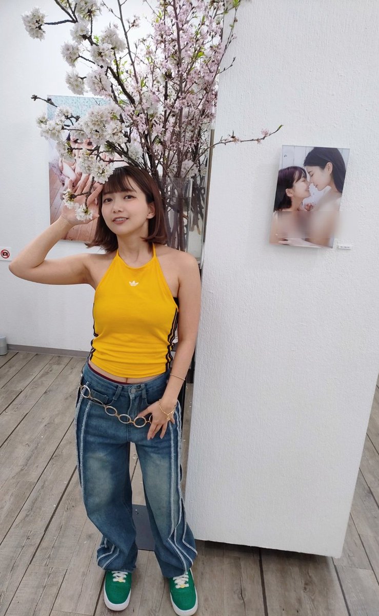 riko_hoshino's tweet photo. 渋谷、写真展、春爛漫。

…の中、まさかの https://t.co/27zE7E32C3