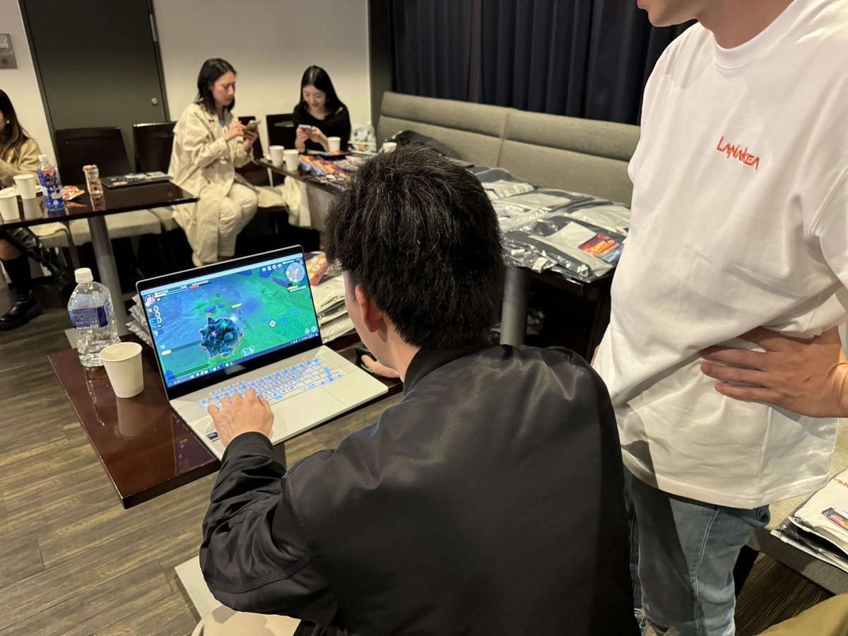 LaniakeaGame's tweet photo. Such an amazing night meeting fellow Web3 gamers in Tokyo! 🇯🇵 Raise your hand if you were there✋

Our team had a blast giving you a sneak peek of the official Laniakea game. Thanks for joining us - stay tuned for more exciting updates! #teamz #teamzweb3 #tokyo #Japan #web3games https://t.co/FQdpajjC5c