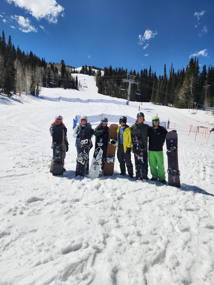 Snowboarding after #EpicWebConf was so awesome! I had an awesome time with this crew even though it was late season and the snow was wet and heavy (my legs are so sore today!). @jacobmparis @HipsterSmoothie @simonswiss @devneill