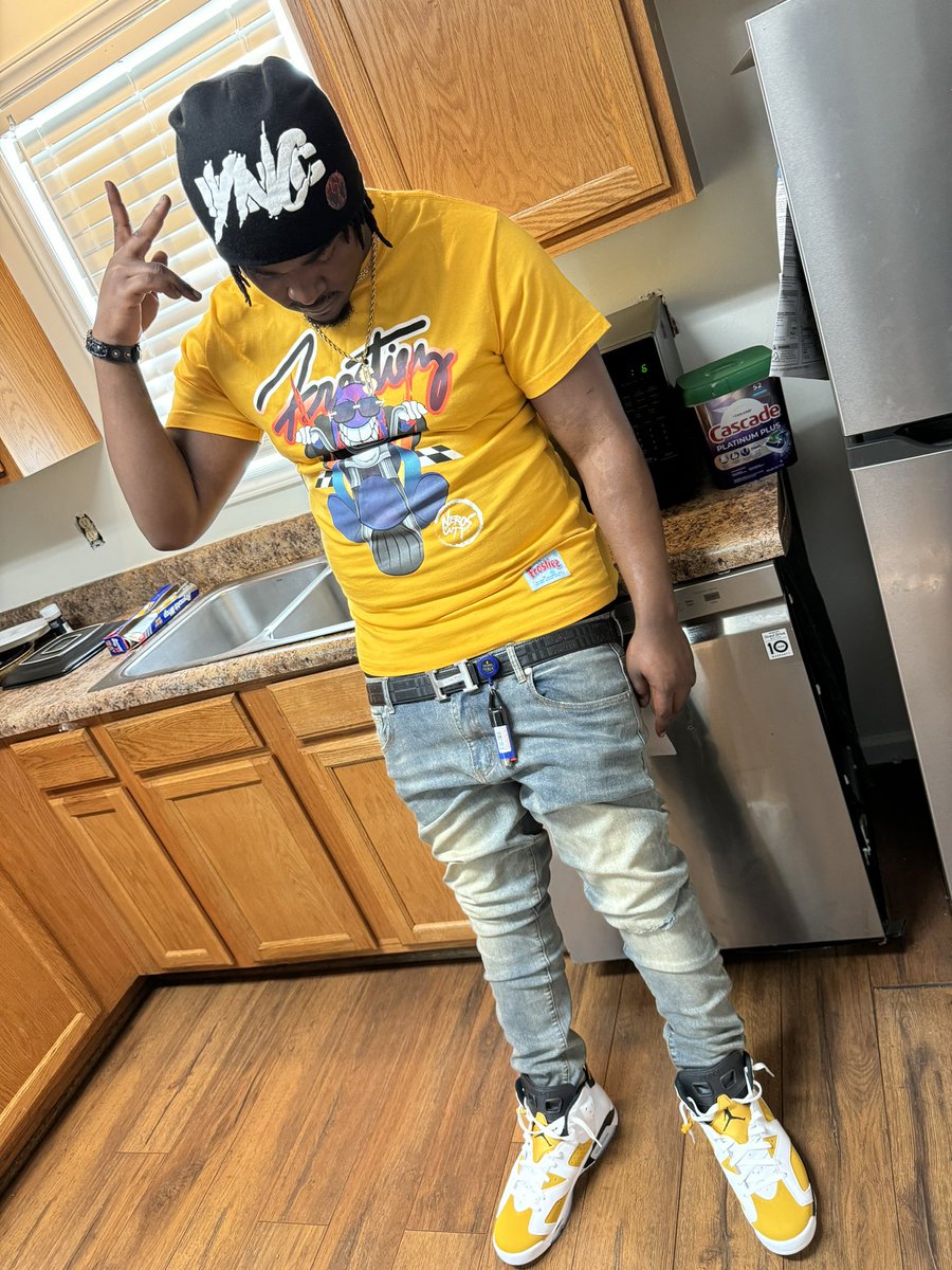 bankbeenhavin's tweet image. #YNC 💛