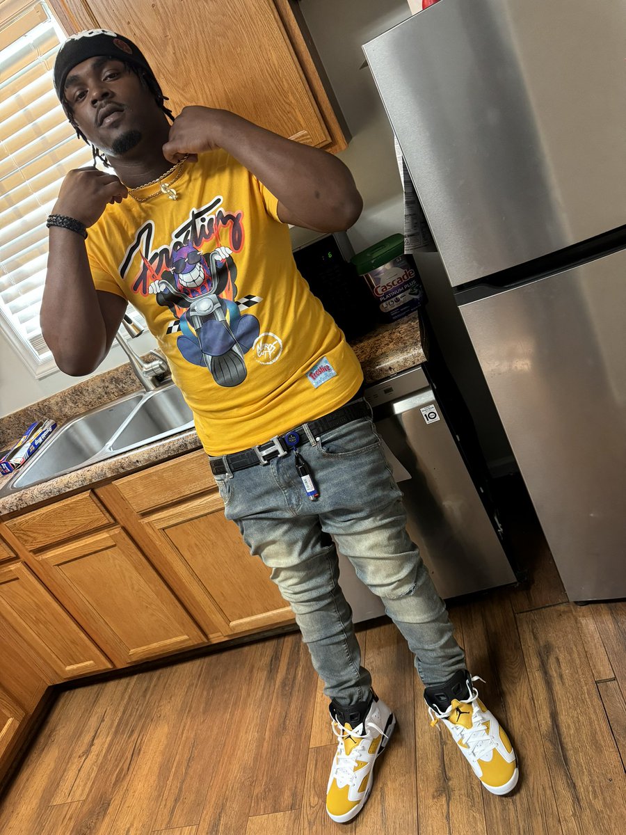 bankbeenhavin's tweet image. #YNC 💛