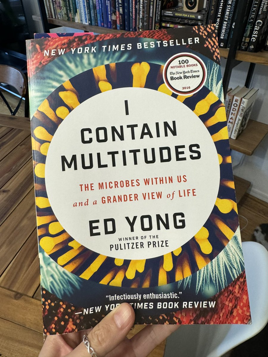one of the best books i’ve read in quite some time. it makes me wish i were a microbiologist and medical doctor both. there’s so much potential with engineering microbiomes! @edyong209