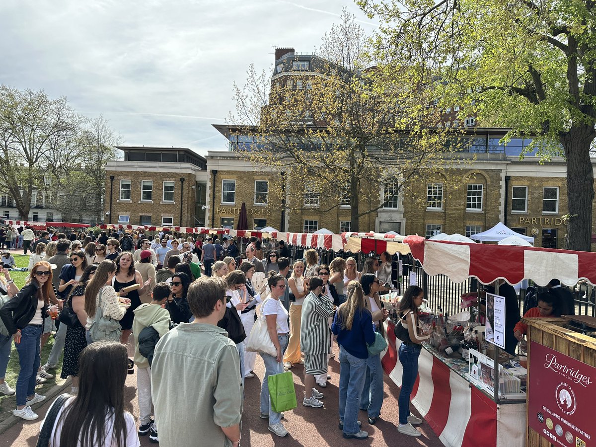 BerkeleySqB's tweet photo. Fine Food Market on The Green next to Duke of York Square just now.. Really enjoying the food &amp; great summer vibes here. (S) https://t.co/nKNv4iCSzR