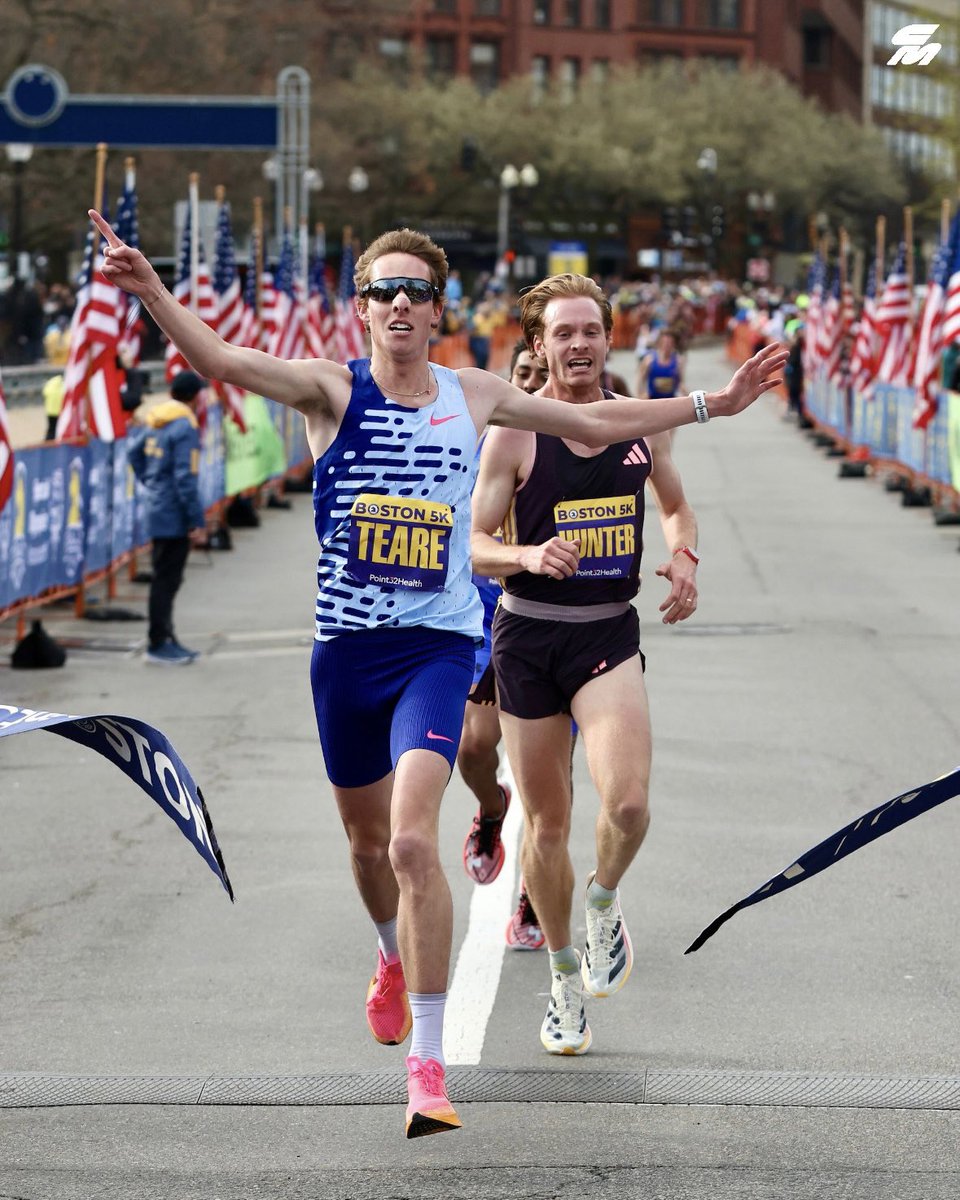Heating up the roads of Boston🔥 @CooperTeare holds off a hard charge from @drewhunter00 to win the @BAA Boston 5k in 13:38. Hunter finishes 🥈 and Eduardo Herrera takes 🥉, both in 13:39.