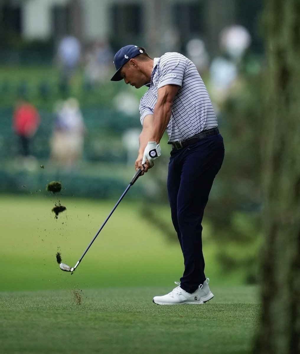 Bryson DeChambeau has a new set of 3D printed irons in his bag this week that cost roughly 10k to produce a one off set. They have a more forgiving face bulge allowing off centre hits to fly straighter and were only approved by the USGA on Tuesday. You have to admire his…