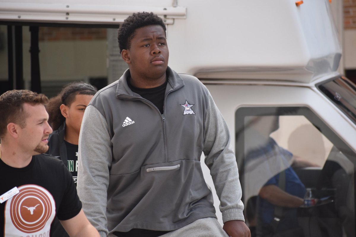 2027 Forney OL Jordan Carraway (@JordanCarraway6) on campus today at Texas.