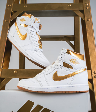 Ad: Women’s Air Jordan 1 Retro High OG ‘Metallic Gold’ on sale for $125 + FREE shipping, use code SPRINGKICKS=> bit.ly/3wo5qO4