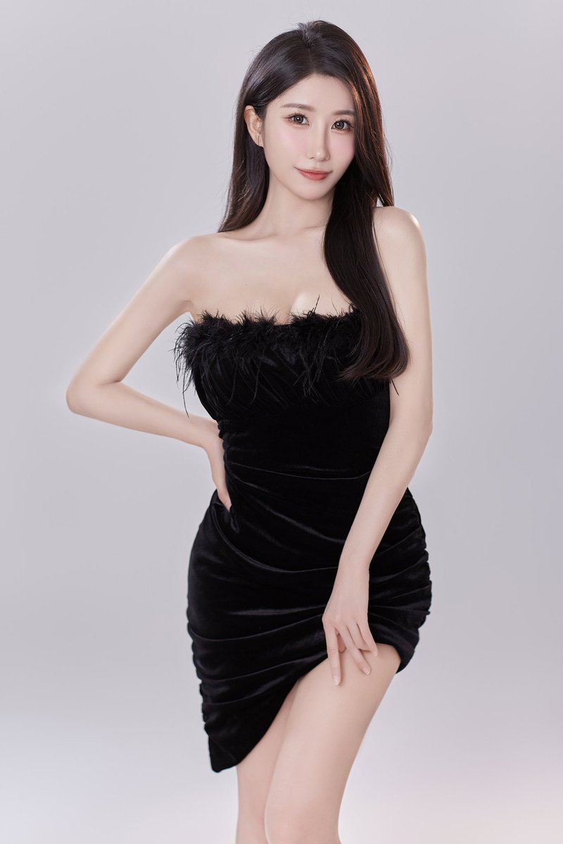 嘿嘿臭美下 
过几天就搬家了 以后要勤更推特和ins了 https://t.co/86wV9Z0N4a