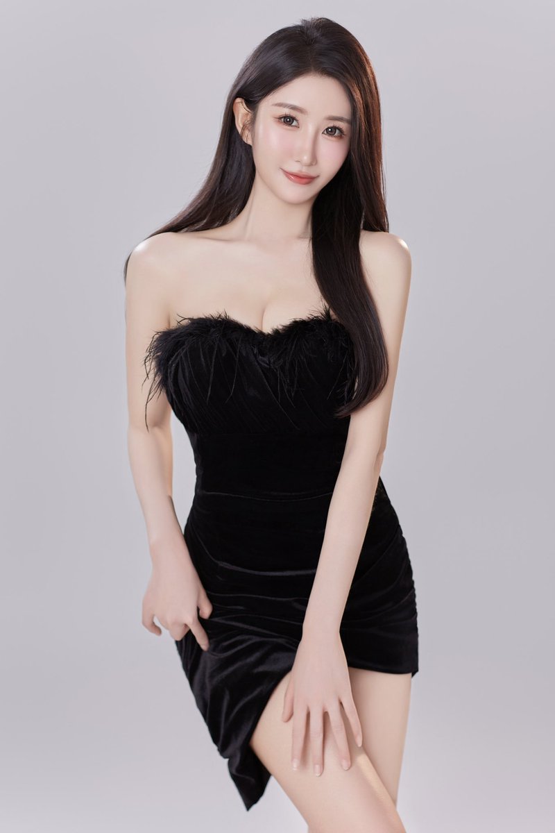 嘿嘿臭美下 
过几天就搬家了 以后要勤更推特和ins了 https://t.co/86wV9Z0N4a
