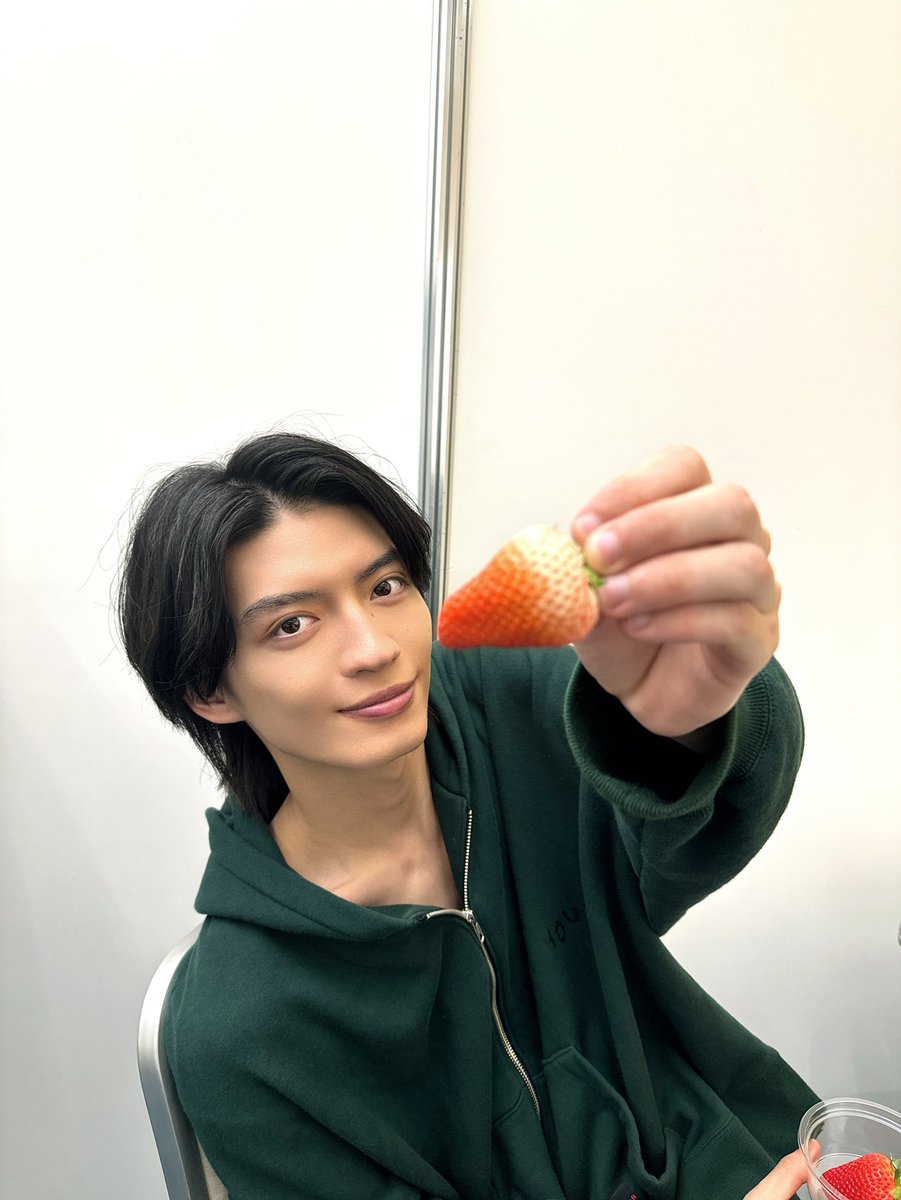 mokudai_kazuto's tweet image. いちご。🍓

おやすみなさい🌃

#熊本満喫しました #TGC熊本 #また来ます
#杢代和人
(スタッフ)